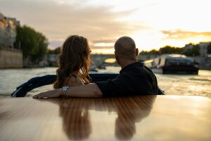 Quel cadeau offrir à un couple qui aime les week-ends romantiques ?